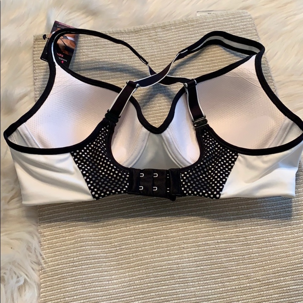 NWT Maidenform 34 C Sports Bra Low Impact - Picture 3 of 5